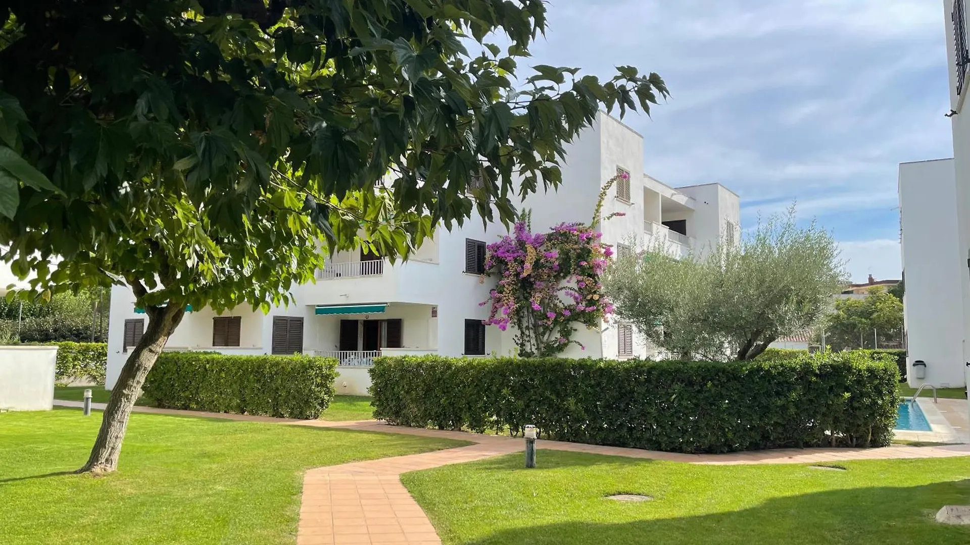 Residence Cala Montgo L'Escala Spain